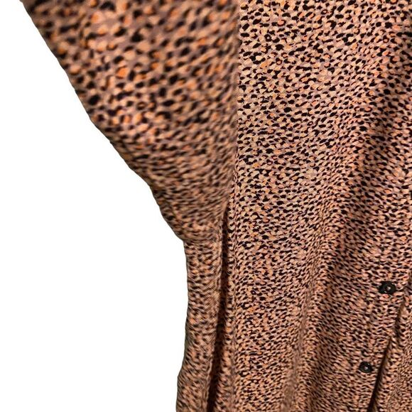 NWT Casa Cabana Printed Brown Babydots Button Down Shirt in Size Small - Picture 3 of 7